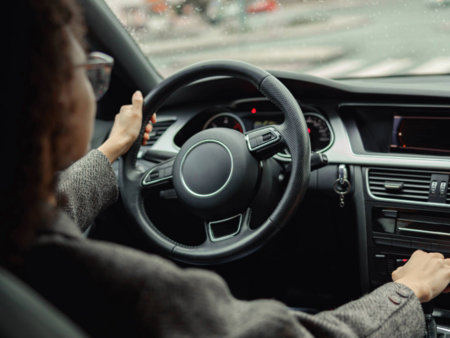 Optimiser la consommation d'essence – Conseils pour une conduite économique